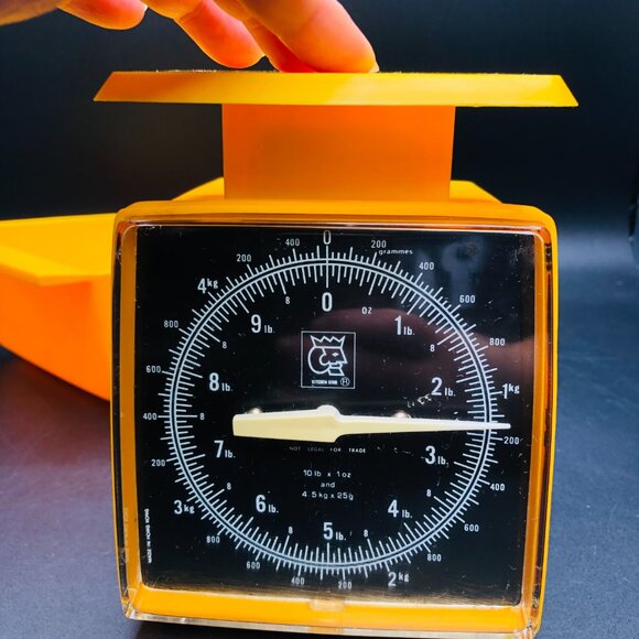 Vintage 70s KITCHEN KING Food Scale: Imperial / Metric Weight Retro Kitchenware - Picture 2 of 10